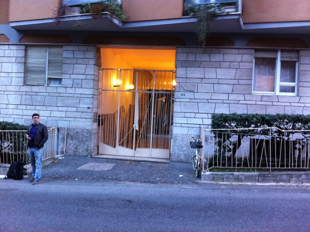 Vatican Balcony Rome Exterior photo